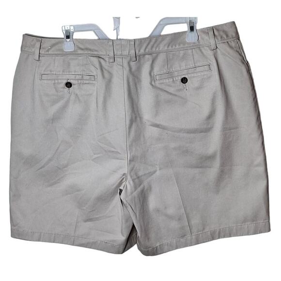 Eddie Bauer Women 18 Khaki Beige Flat Front Cotton Wrinkle Resistant Shorts - Picture 2 of 6